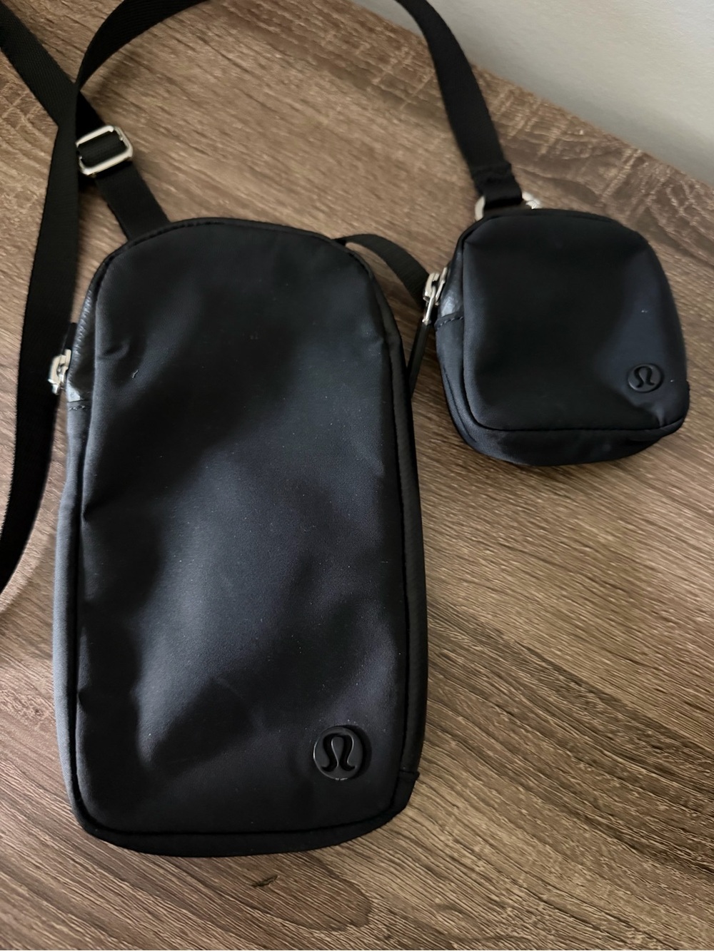 lululemon athletica Black Dual-Pouch Belt Bag with Adjustable Strap - Picture 2 of 5